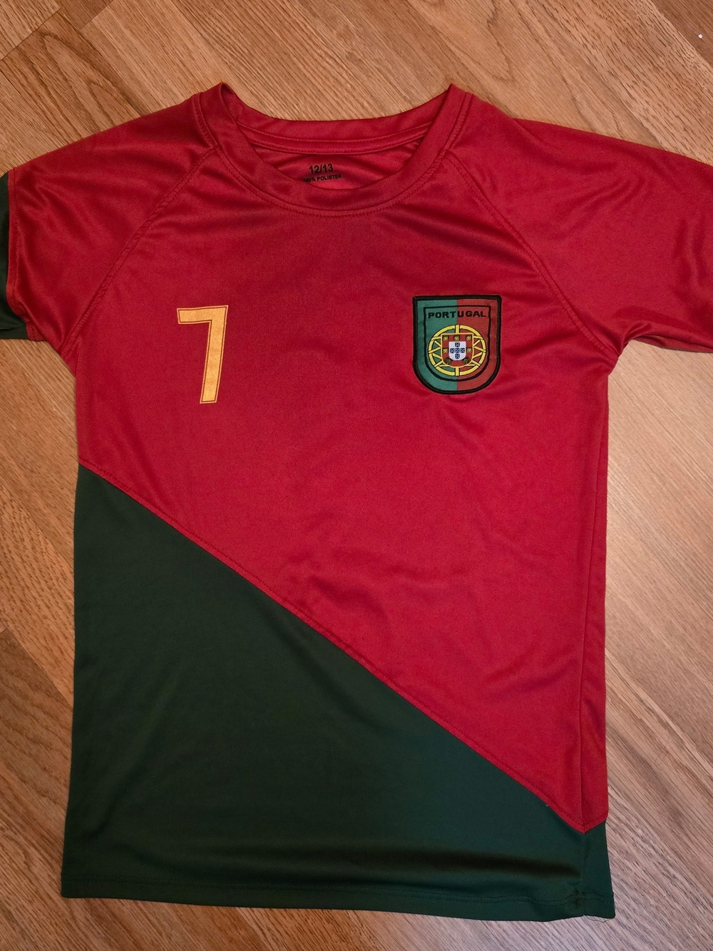Portugal Red & Green Kids Soccer Jersey  (Portugal 12/13 Fits like US Size 10)